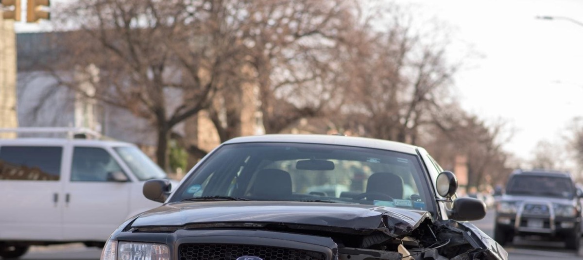 At Least Three Vehicles Involved in Motor Vehicle Accident on Gene Snyder