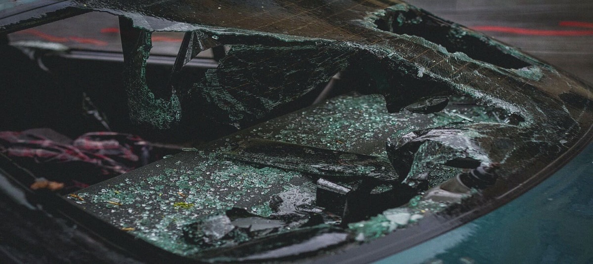 Louisville Wreck Leads to Dead Pedestrian
